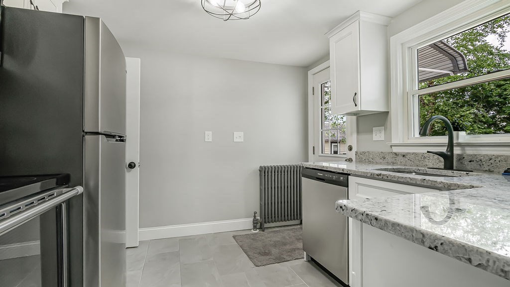 320 Tremont Street Springfield, MA 01104 - Photo 16 of 41