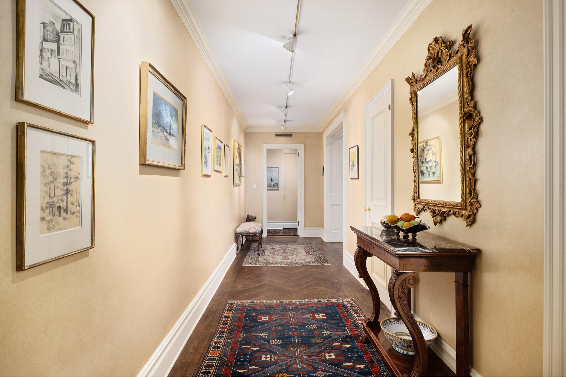 33 East 70th Street, Unit 7C Manhattan, NY 10021 - Photo 3 of 12