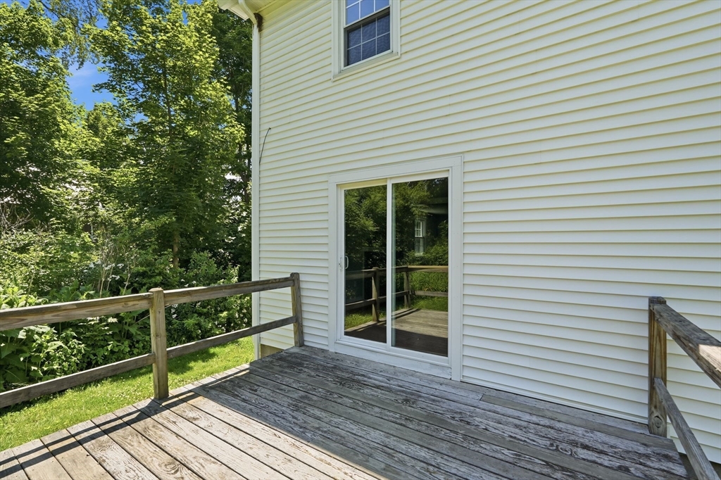 1107 North Pleasant Street Amherst, MA 01002 - Photo 28 of 42