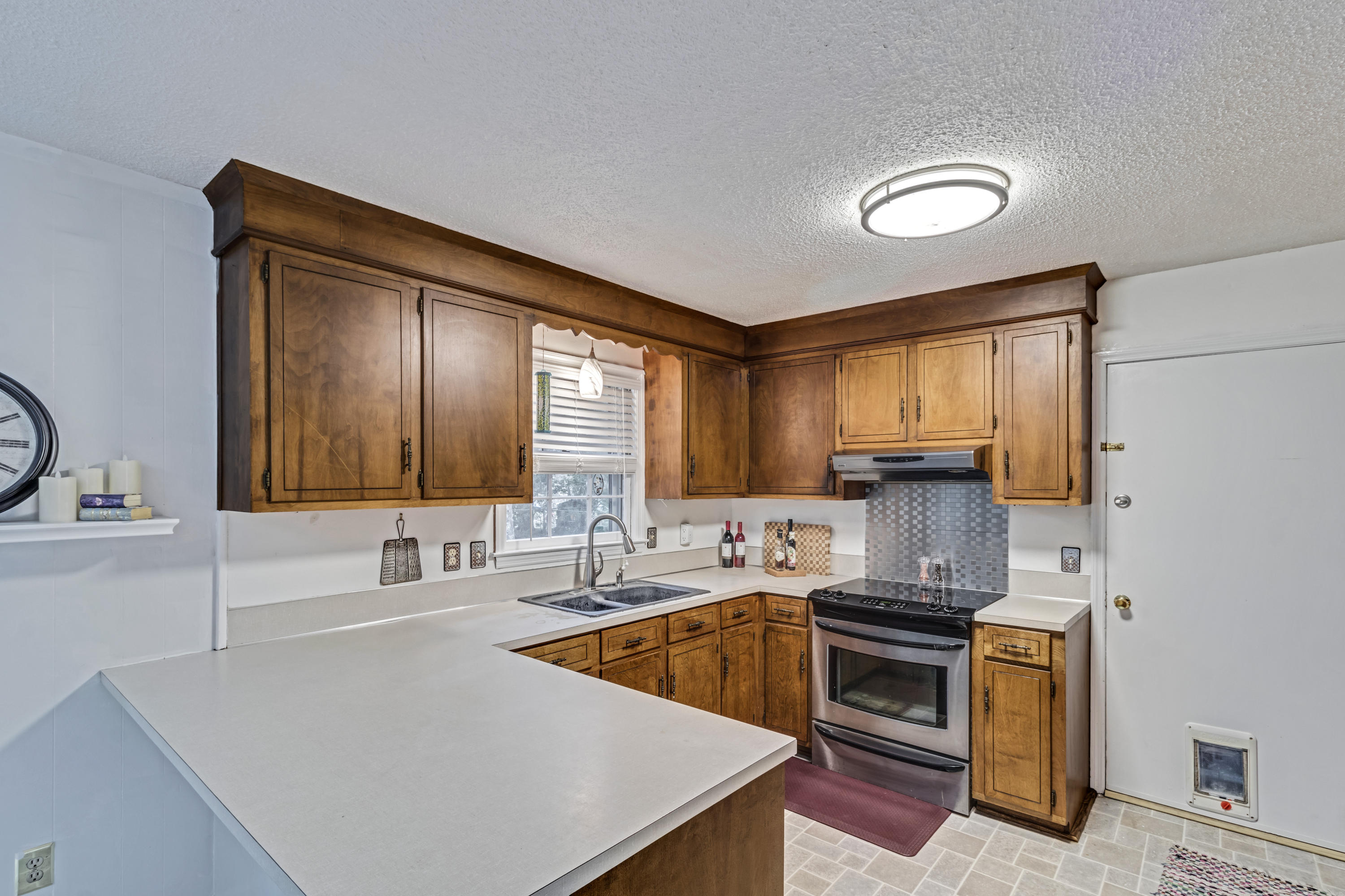 683 Harbor View Road Charleston, SC 29412 - Photo 9 of 31 20