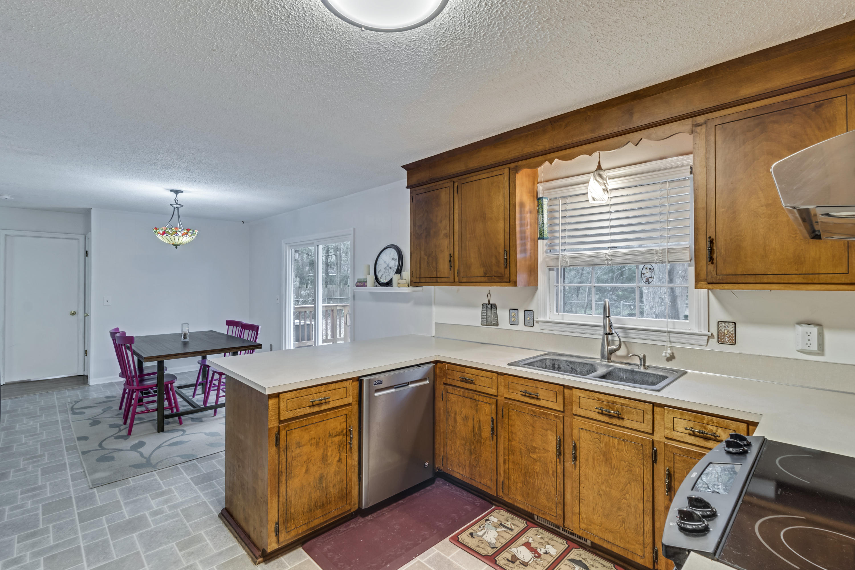 683 Harbor View Road Charleston, SC 29412 - Photo 10 of 31 23