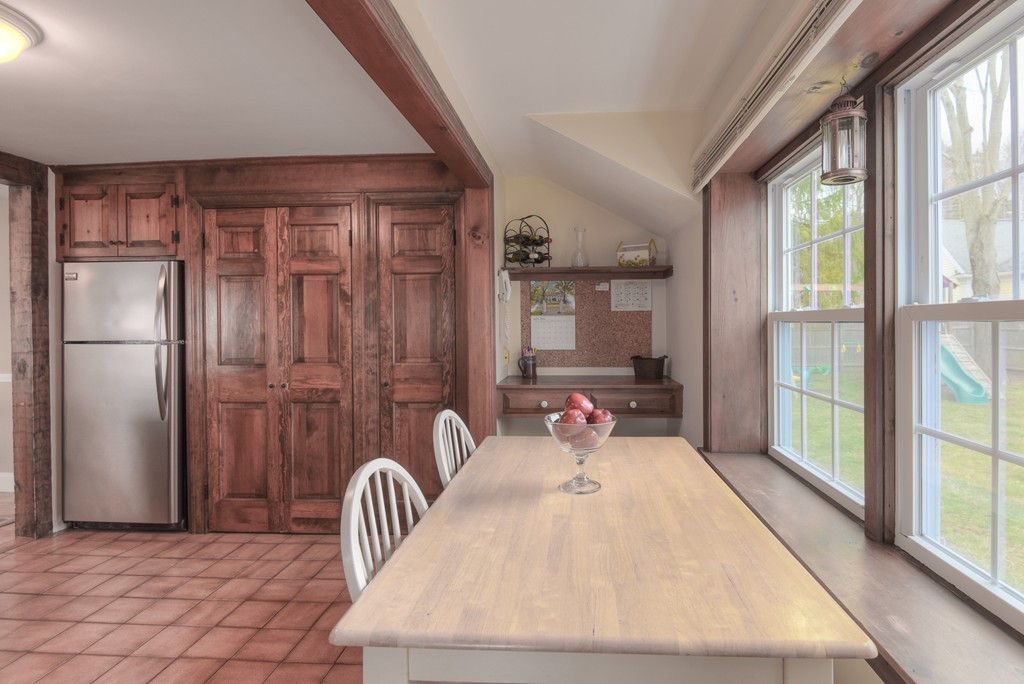 8 Margaret Road Hamilton, MA 01982 - Photo 11 of 30