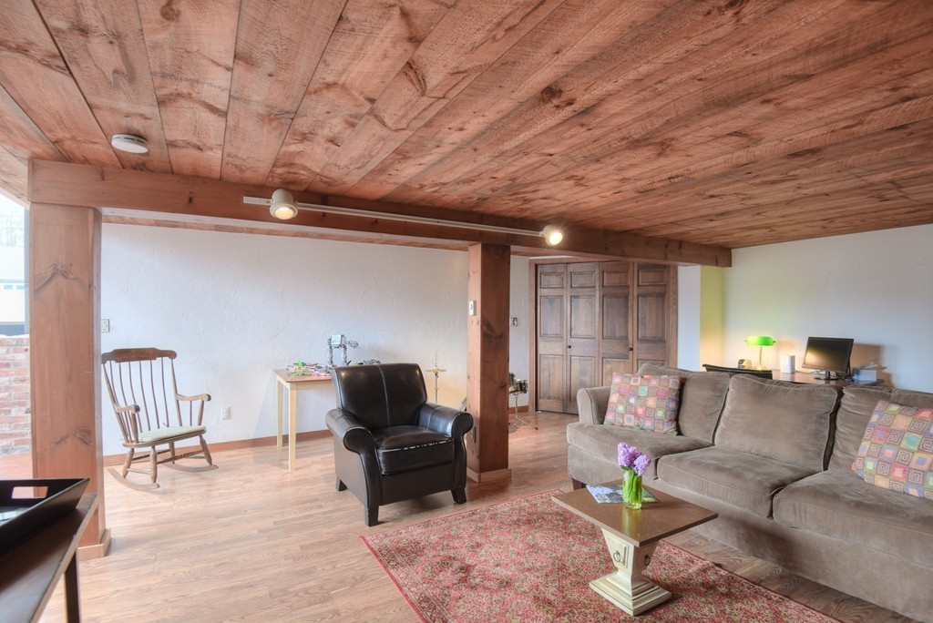 8 Margaret Road Hamilton, MA 01982 - Photo 24 of 30