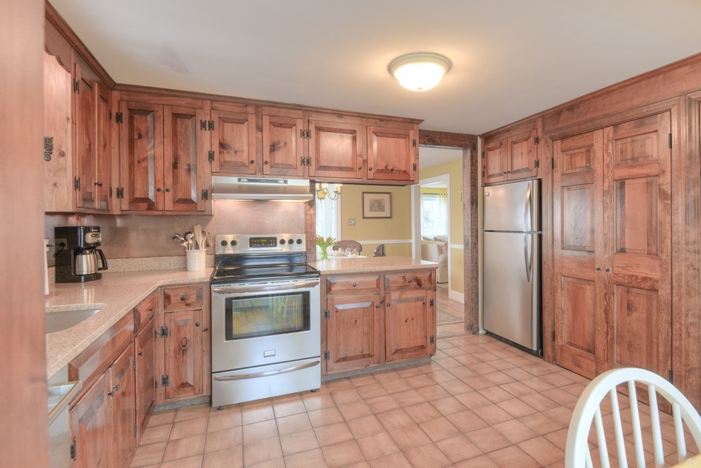 8 Margaret Road Hamilton, MA 01982 - Photo 10 of 30