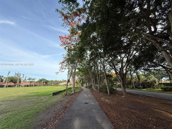 $3,150,000 | 12029 South Military Trail, Boynton Beach, FL 33437