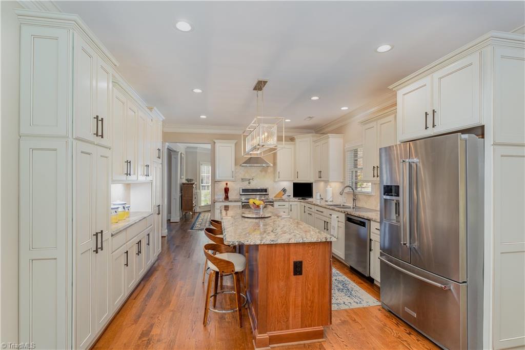 7901 Quiet Place Oak Ridge, NC 27310 - Photo 13 of 44
