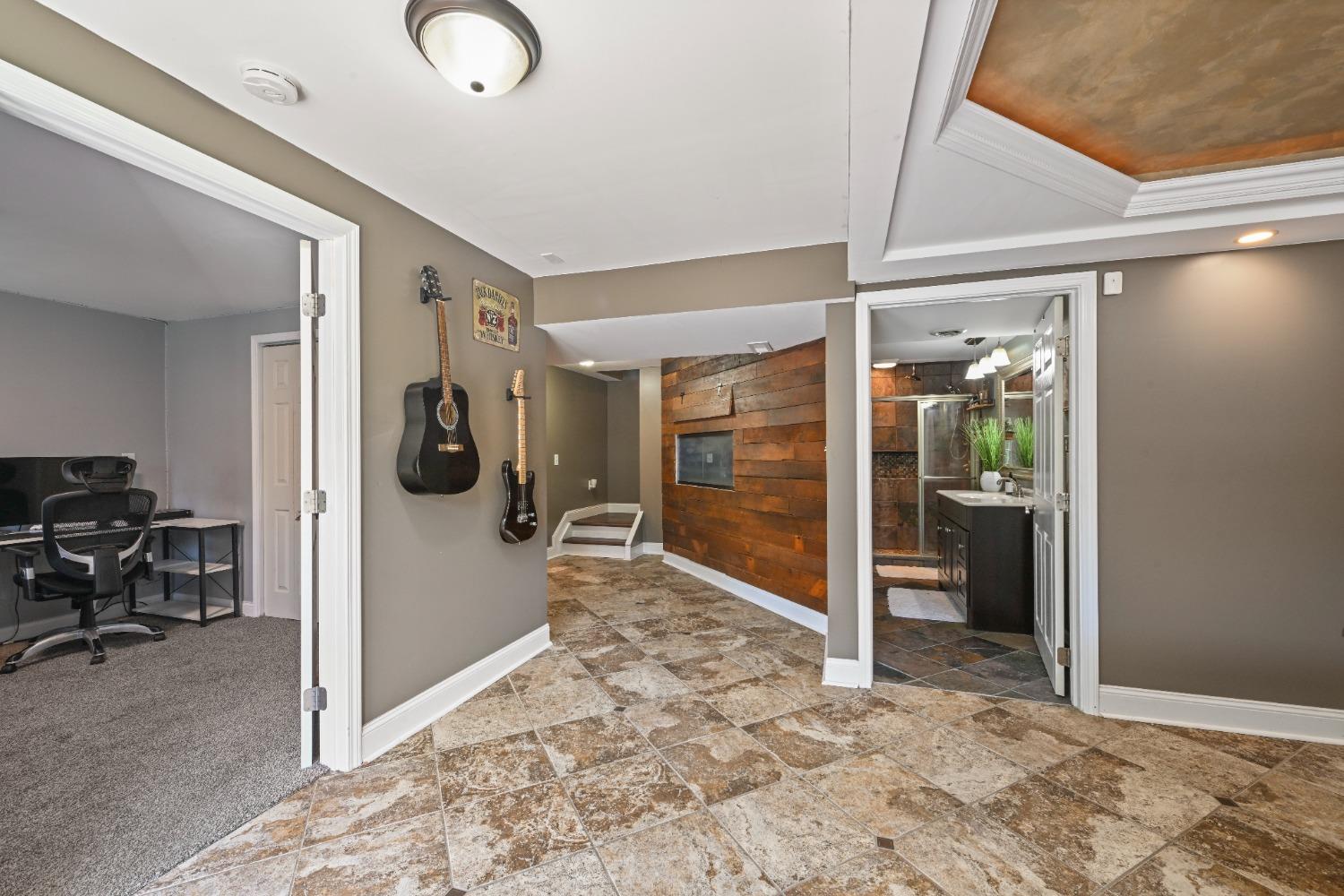 24620 Tree Top Drive Sunman, IN 47041 - Photo 5 of 37