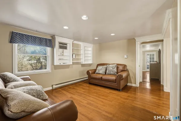 $900 | 26 St Augustine Street, West Hartford, CT 06110