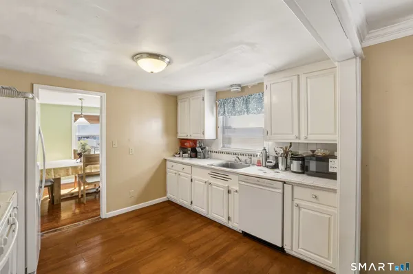 $900 | 26 St Augustine Street, West Hartford, CT 06110