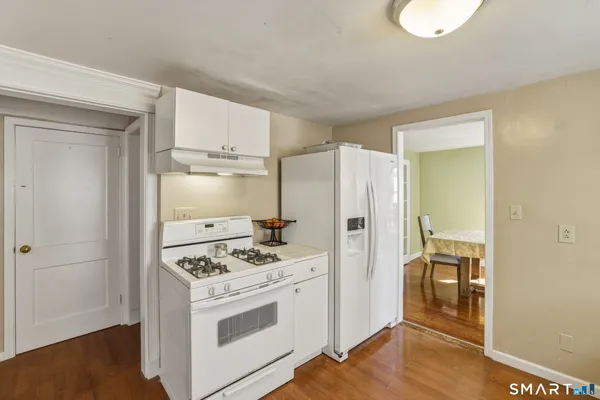 $900 | 26 St Augustine Street, West Hartford, CT 06110