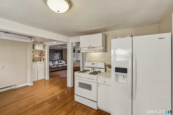 $900 | 26 St Augustine Street, West Hartford, CT 06110