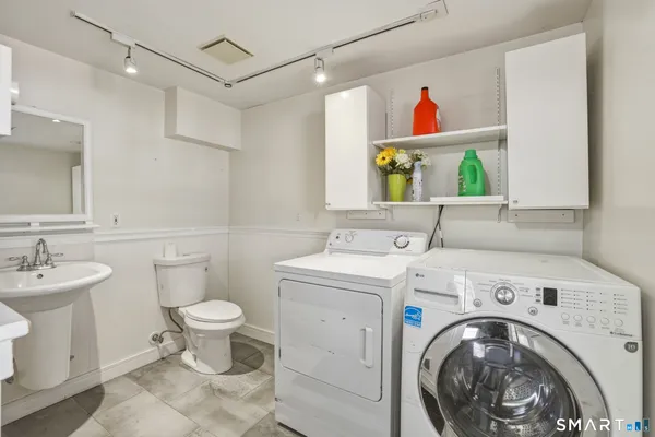 $900 | 26 St Augustine Street, West Hartford, CT 06110