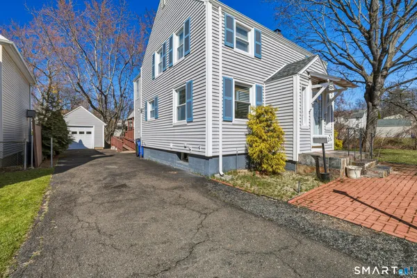$900 | 26 St Augustine Street, West Hartford, CT 06110