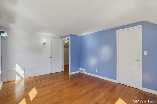 $900 | 26 St Augustine Street, West Hartford, CT 06110