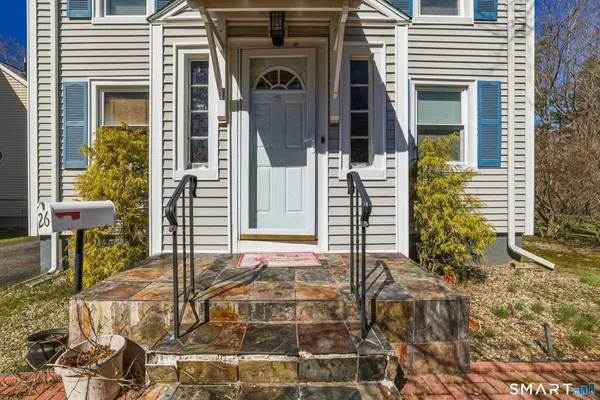 $900 | 26 St Augustine Street, West Hartford, CT 06110