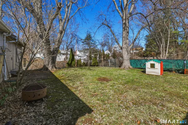 $900 | 26 St Augustine Street, West Hartford, CT 06110