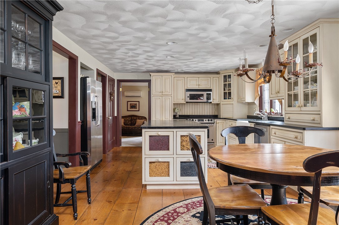 4 Old Forge Road Cumberland, RI 02864 - Photo 10 of 43 Gallery Image 10