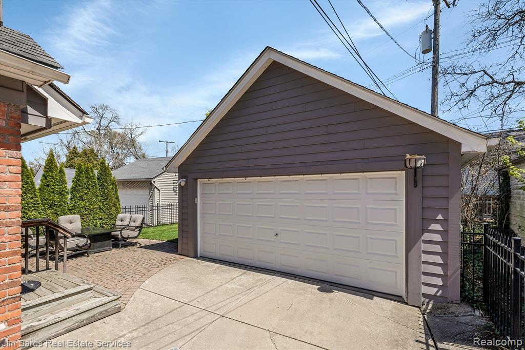 324 McMillan Road Grosse Pointe Farms, MI 48236 - Photo 36 of 40