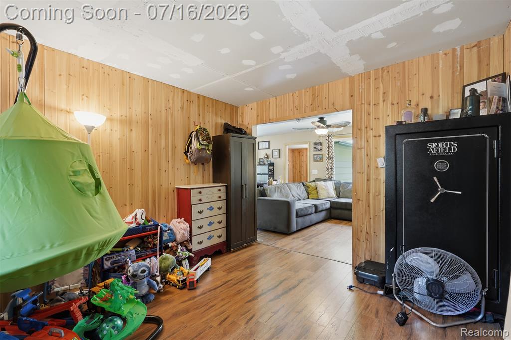 9490 Clark Road East Lansing, MI 48823 - Photo 16 of 30
