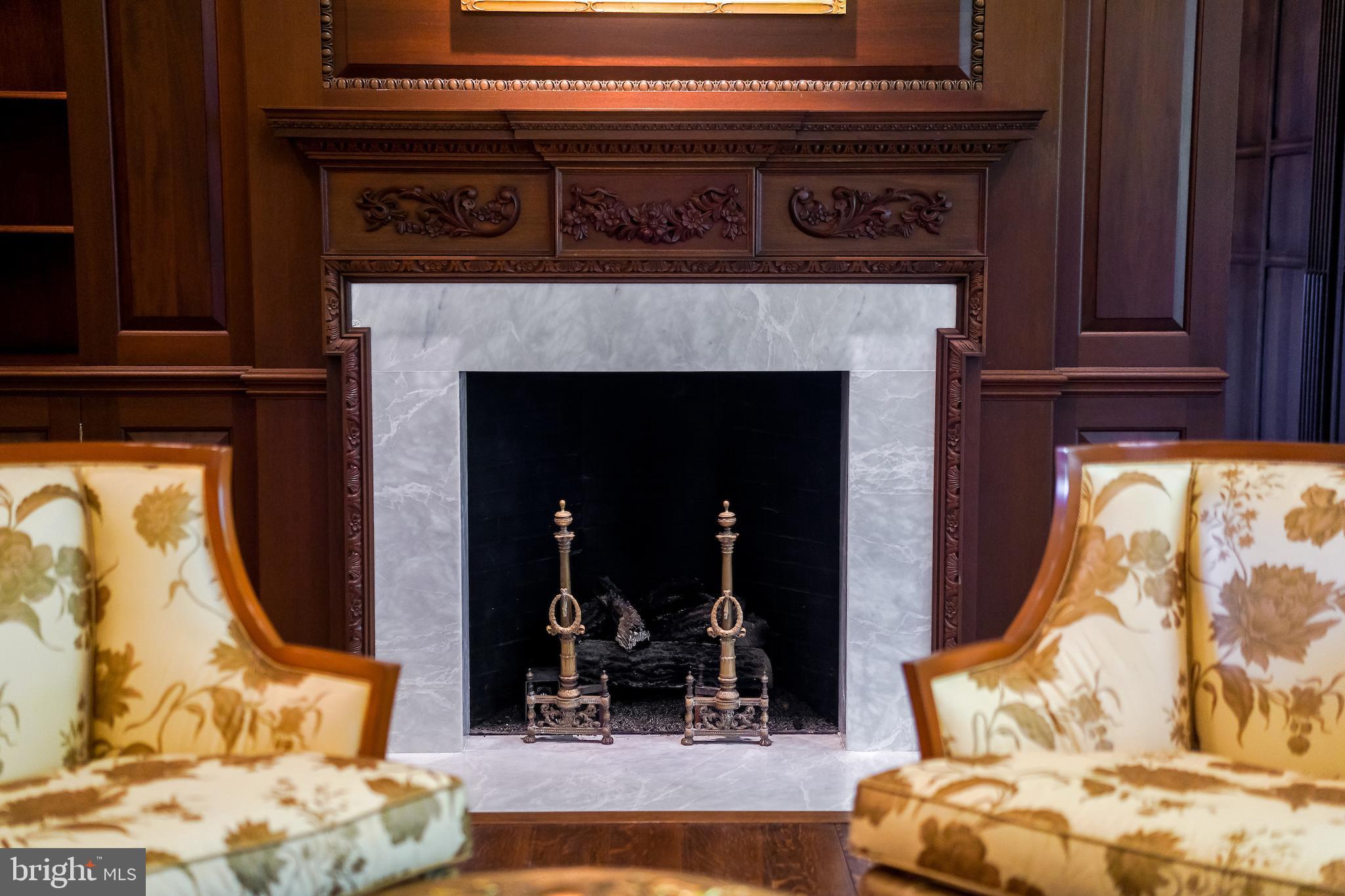 869 Childs Point Road Annapolis, MD 21401 - Photo 16 of 51 Music room sitting area