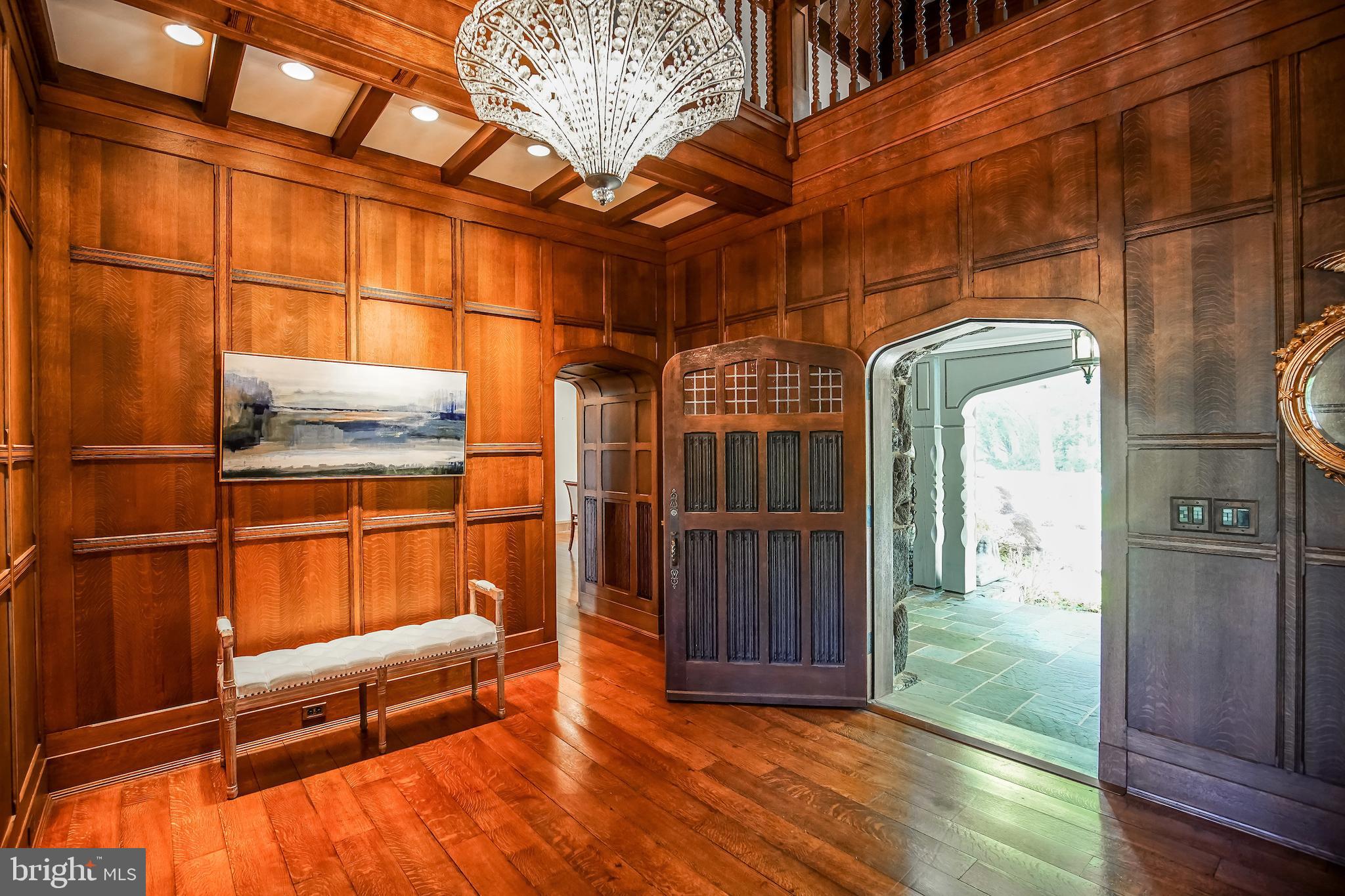 869 Childs Point Road Annapolis, MD 21401 - Photo 4 of 51 Foyer