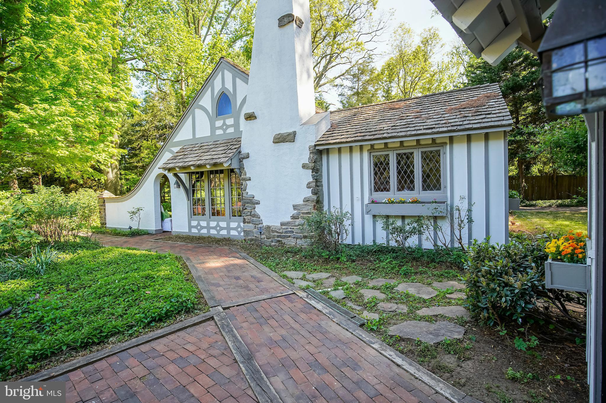 869 Childs Point Road Annapolis, MD 21401 - Photo 37 of 51 Guest Cottage 2bed 1bath additional full bathhouse