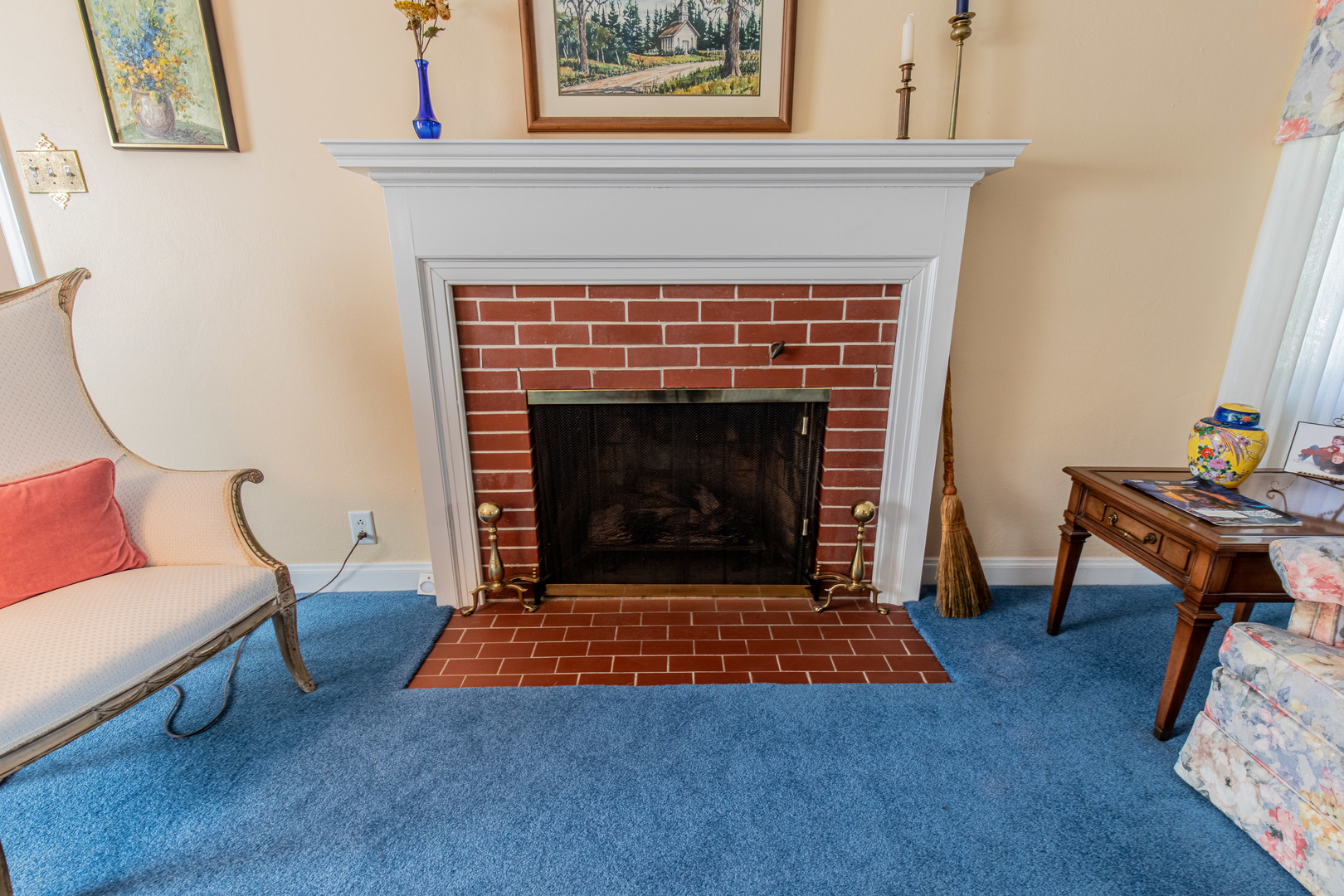 428 East Thompson Street Princeton, IL 61356 - Photo 11 of 32 a living room with furniture and a fireplace