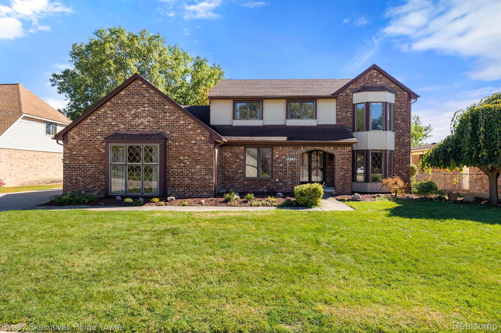 38798 Westchester Road Sterling Heights, MI 48310 - Photo 2 of 66 Gallery Image 2