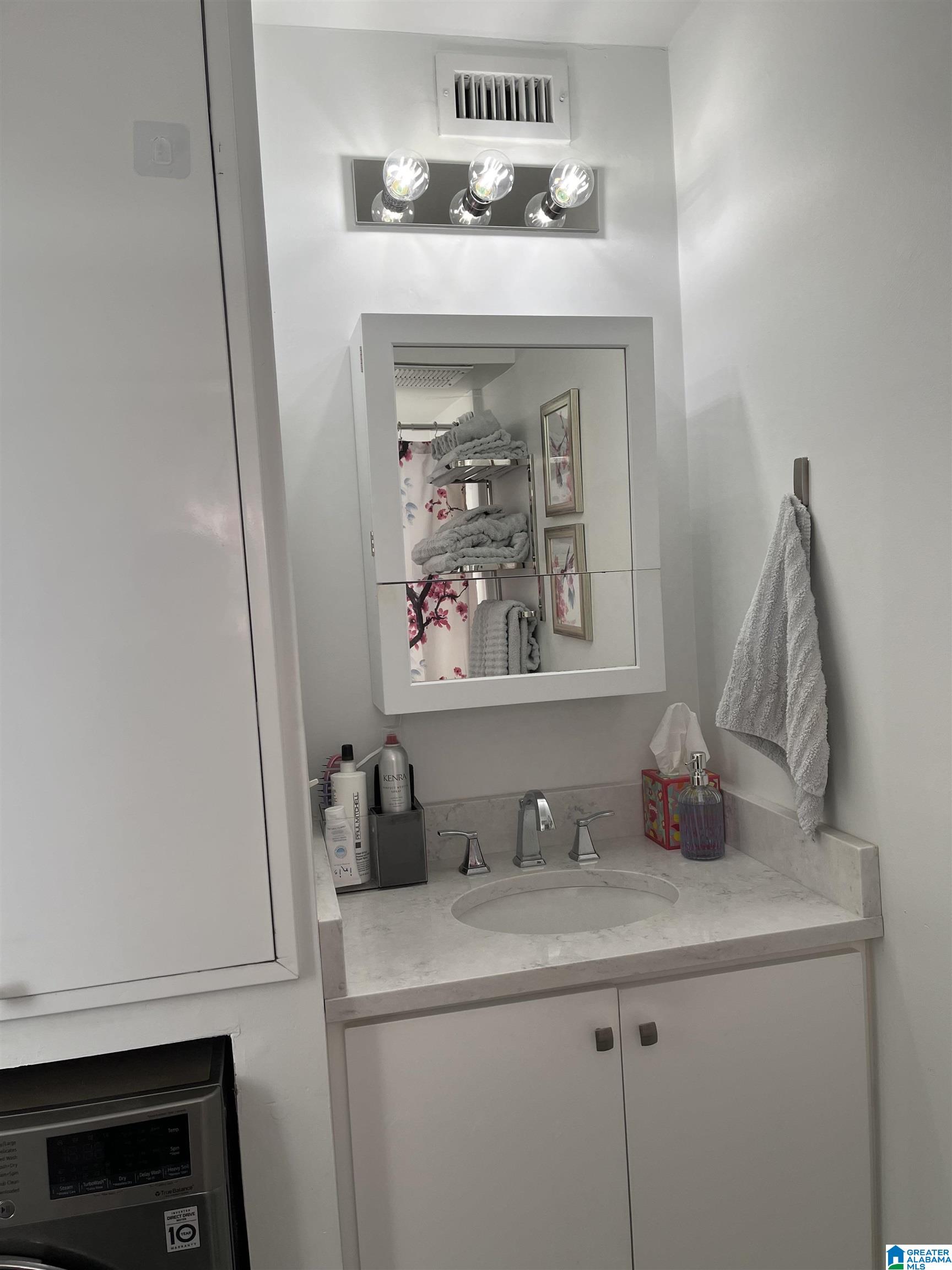 2990 Rhodes Circle South, Unit 122 Birmingham, AL 35205 - Photo 16 of 19