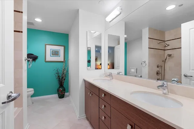 $439,000 | 65 East Monroe Street, Unit 4315, Chicago, IL 60603