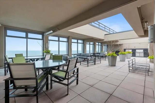 $439,000 | 65 East Monroe Street, Unit 4315, Chicago, IL 60603