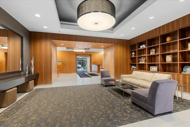 $439,000 | 65 East Monroe Street, Unit 4315, Chicago, IL 60603