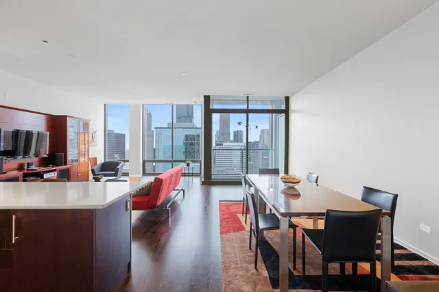 $439,000 | 65 East Monroe Street, Unit 4315, Chicago, IL 60603