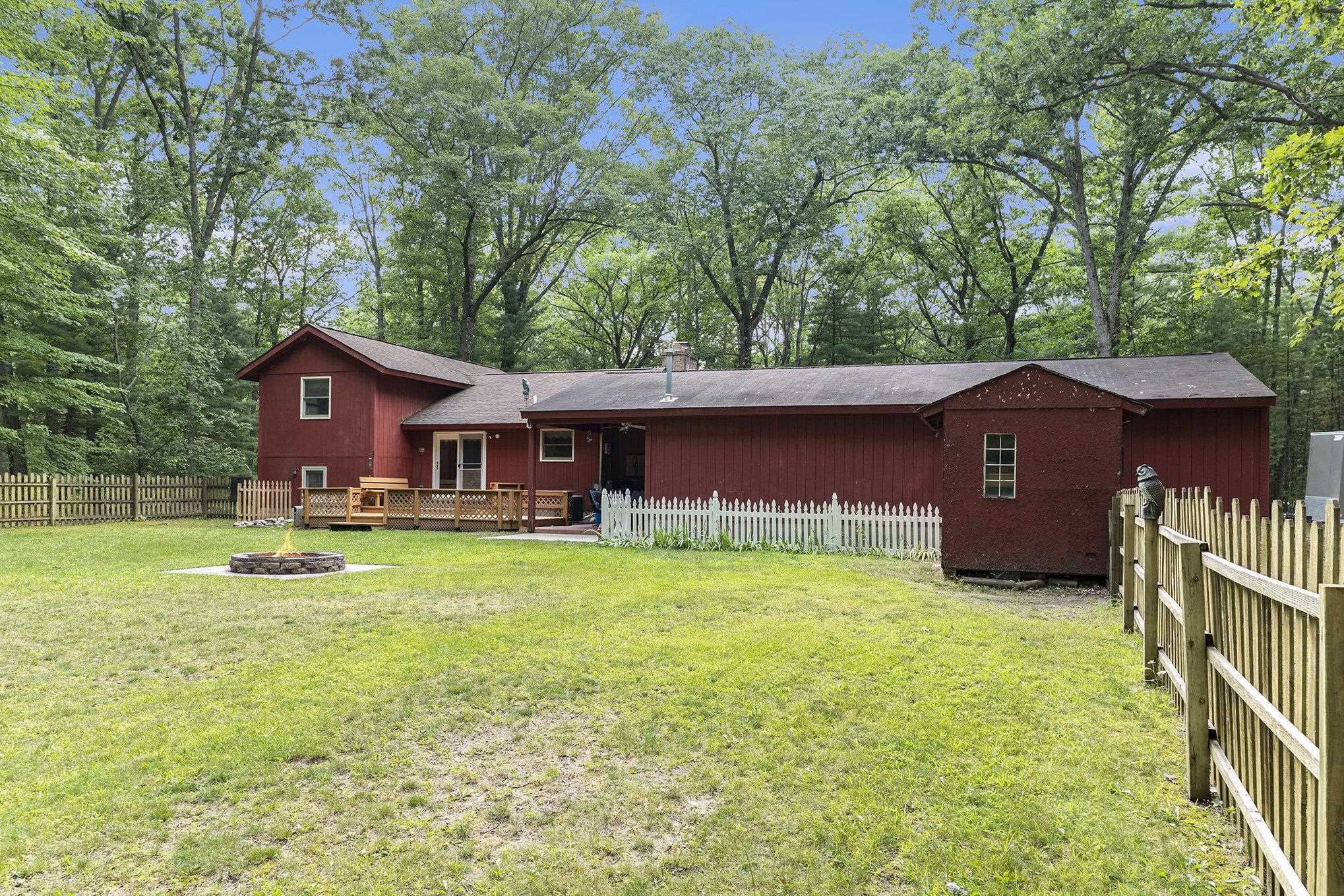 1781 Rogers Road Grawn, MI 49637 - Photo 3 of 29