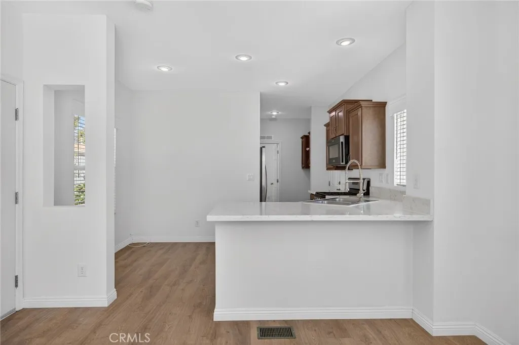 520 Pine Goleta Ca, Unit 55 Goleta, CA 93117 - Photo 11 of 25