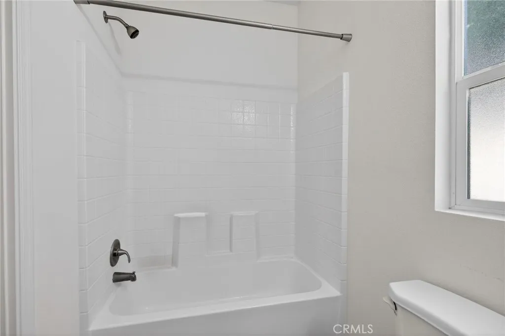 520 Pine Goleta Ca, Unit 55 Goleta, CA 93117 - Photo 24 of 25 a close view of a bathtub in bathroom