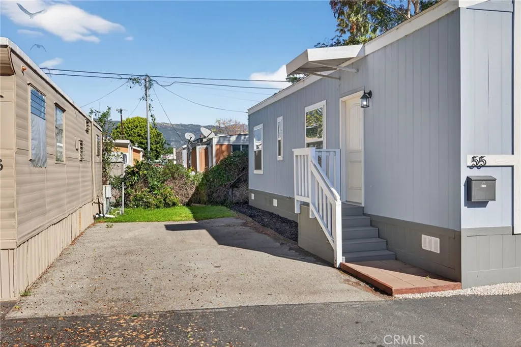 520 Pine Goleta Ca, Unit 55 Goleta, CA 93117 - Photo 6 of 25 a view of a house with a street