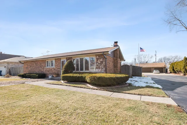 $315,000 | 13748 Le Claire Avenue, Crestwood, IL 60418