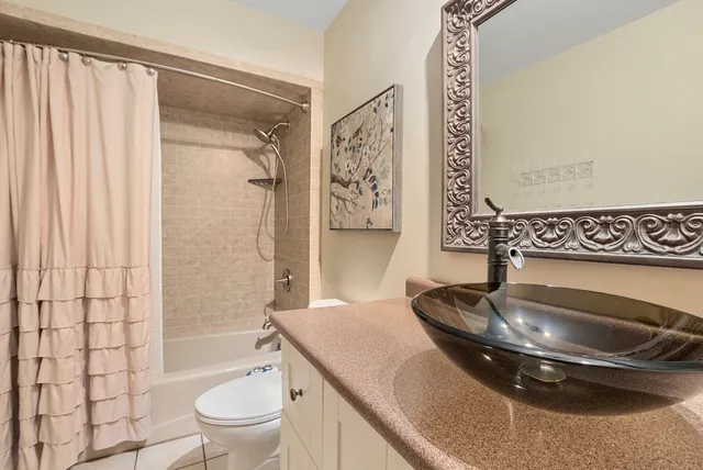 $315,000 | 13748 Le Claire Avenue, Crestwood, IL 60418