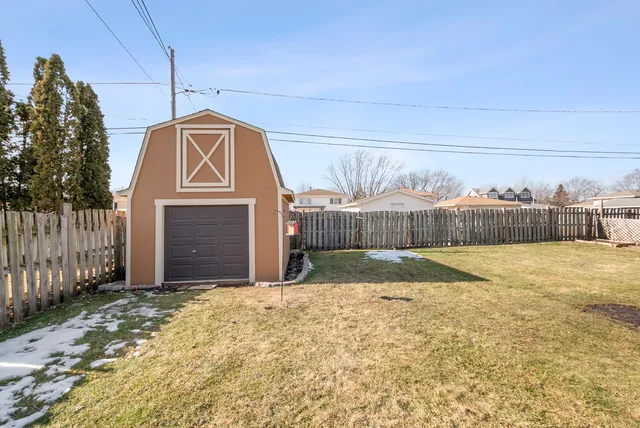 $315,000 | 13748 Le Claire Avenue, Crestwood, IL 60418