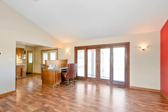 $315,000 | 13748 Le Claire Avenue, Crestwood, IL 60418