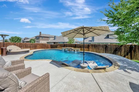 $525,000 | 1102 Alderwood Drive, Justin, TX 76247