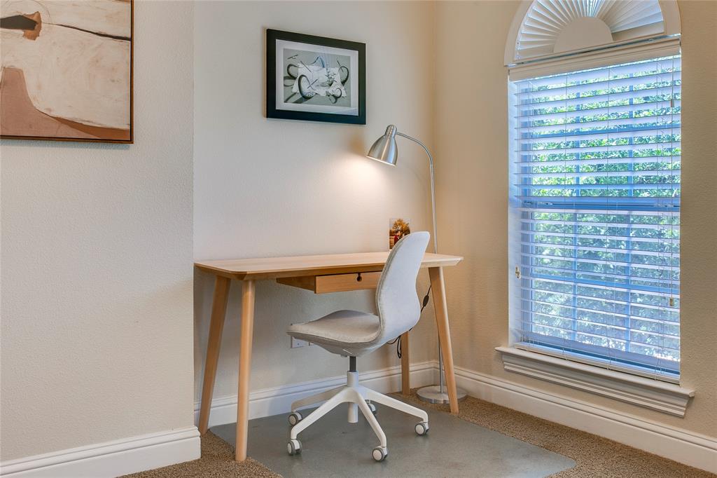 6838 Deseo Irving, TX 75039 - Photo 17 of 30