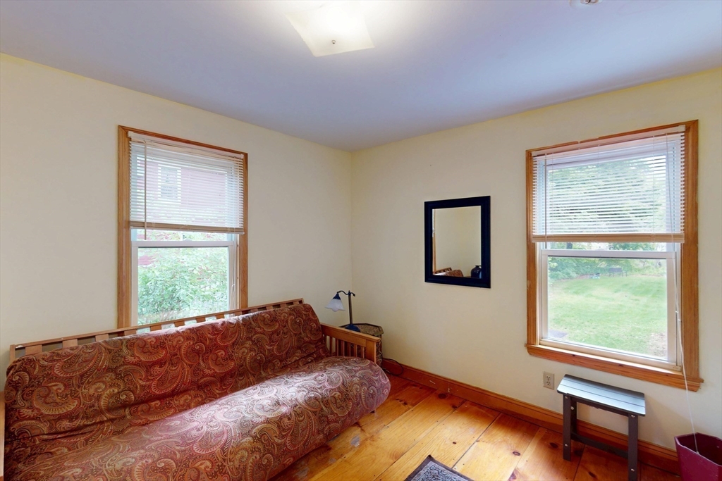 42 Water Street Northampton, MA 01053 - Photo 15 of 35