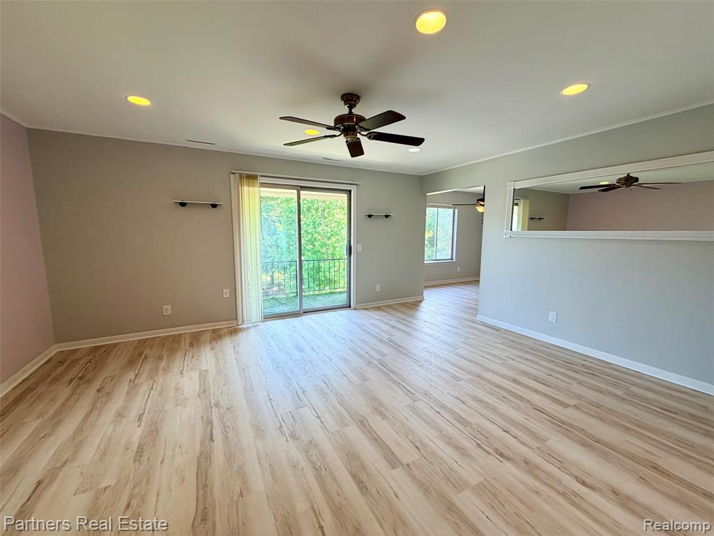507 West Highland Road, Unit 11 Howell, MI 48843 - Photo 2 of 29