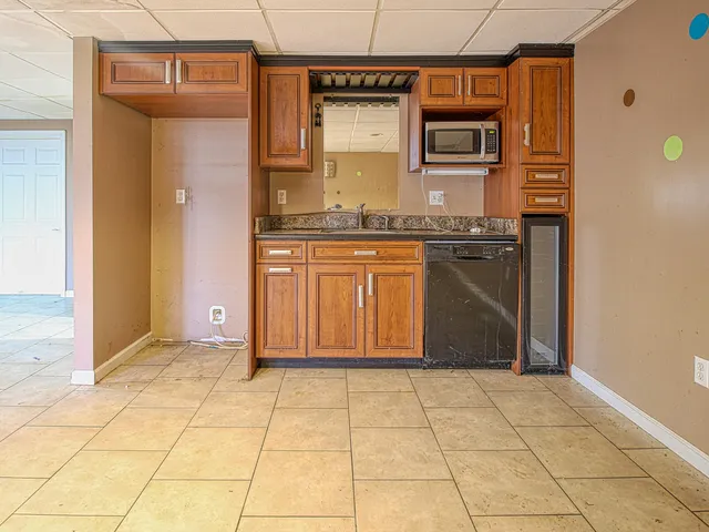 a view of a storage & utility room