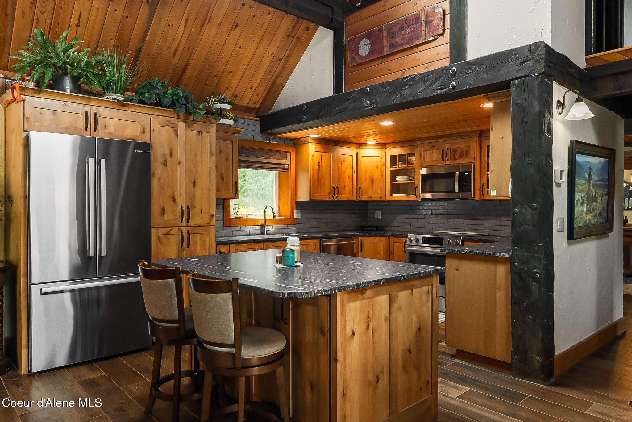 13962 Dufort Road Priest River, ID 83856 - Photo 11 of 85 23_DSC03563