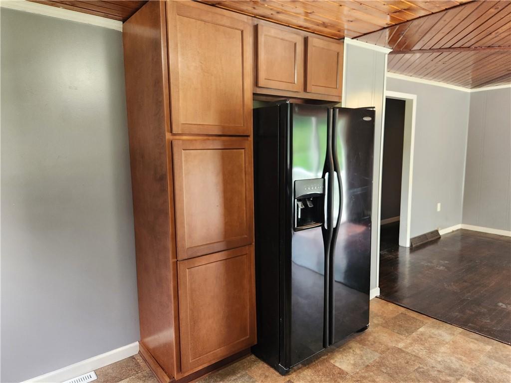 460 Dillie Road Sycamore, PA 15364 - Photo 8 of 27