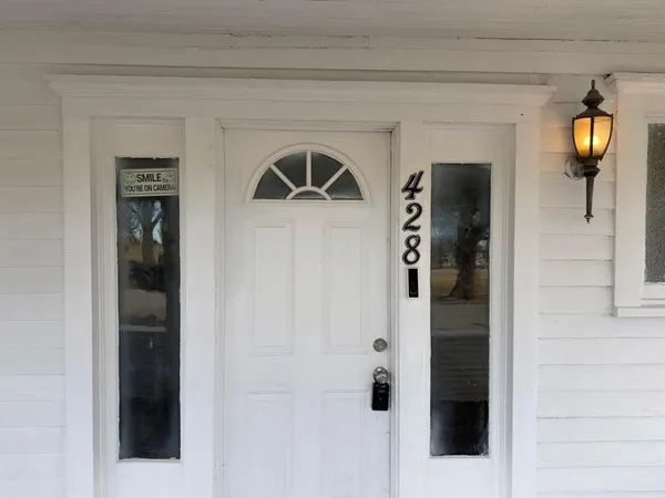 $1,600 | 428 West Morgan Street, Denison, TX 75020