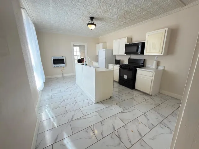 $1,700 | 428 West Morgan Street, Denison, TX 75020